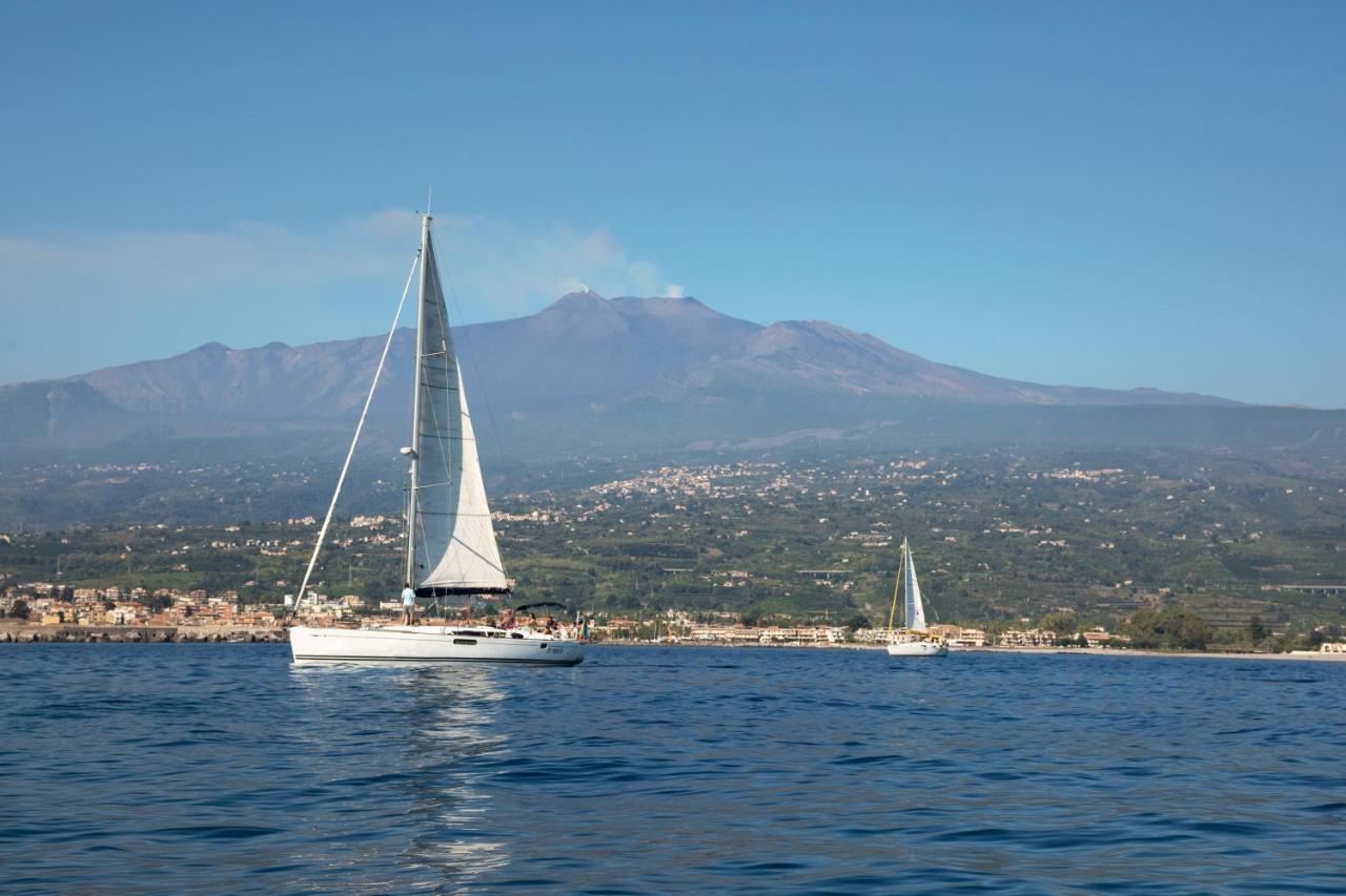 Zaffiro Lavico Rooms Etna Nature Sea Acireale Exteriér fotografie