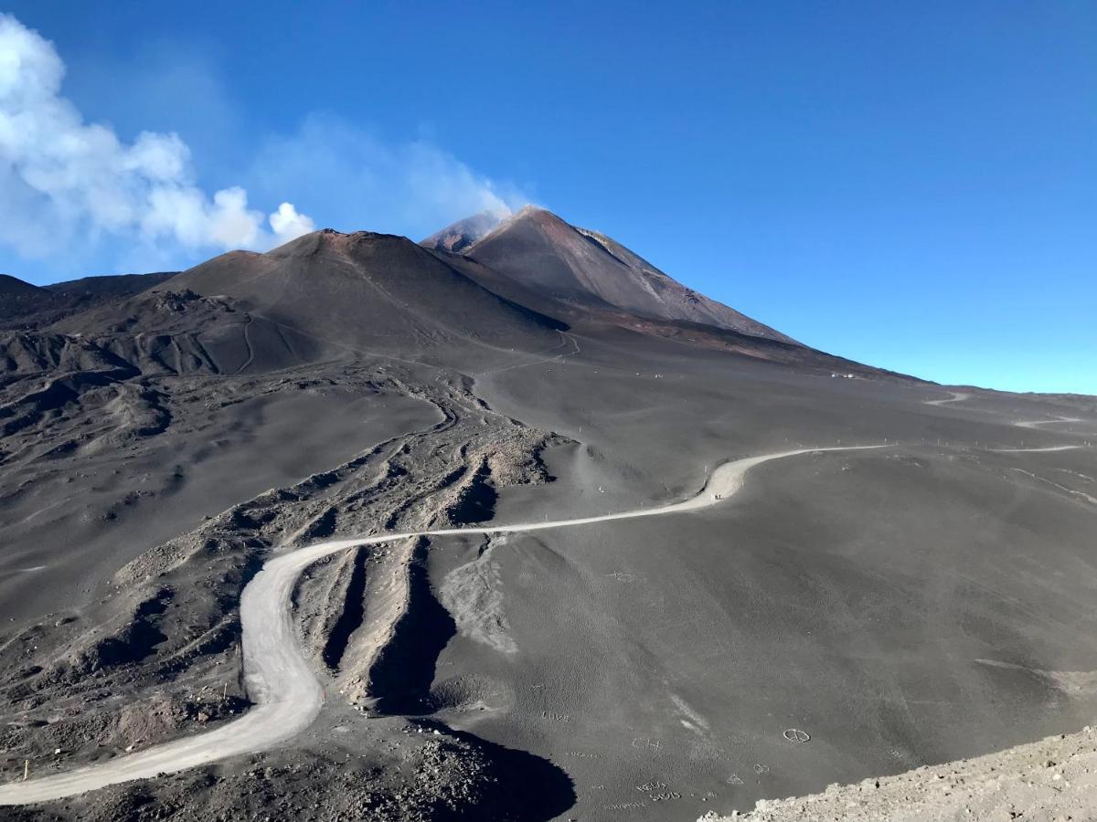 Zaffiro Lavico Rooms Etna Nature Sea Acireale Exteriér fotografie